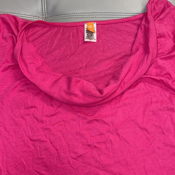 Lucy long sleeve cowl neck shirt 👚 - Picture 4 of 6